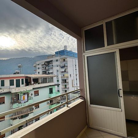 Blehami_Entire_Apartment ベラト エクステリア 写真