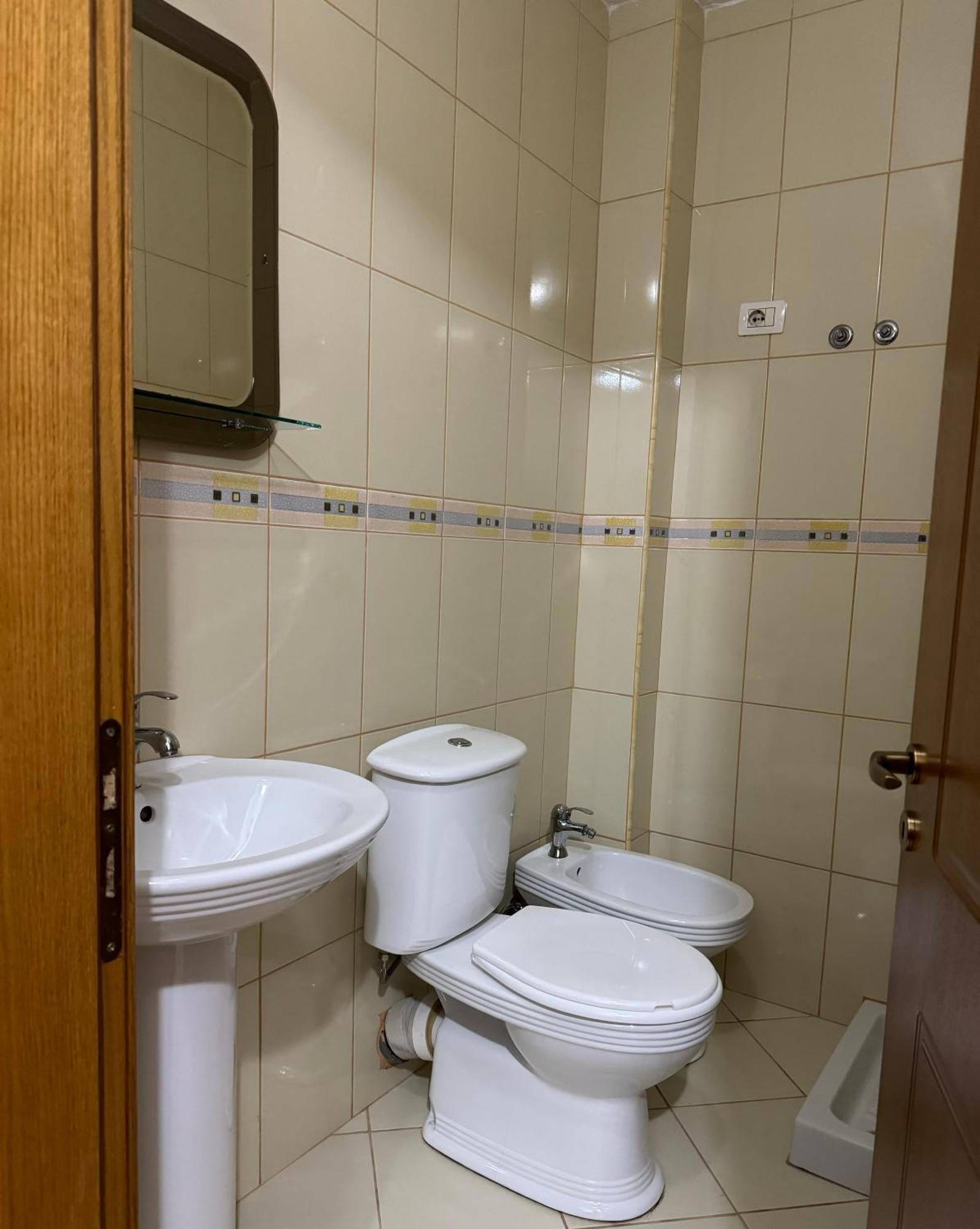 Blehami_Entire_Apartment ベラト エクステリア 写真