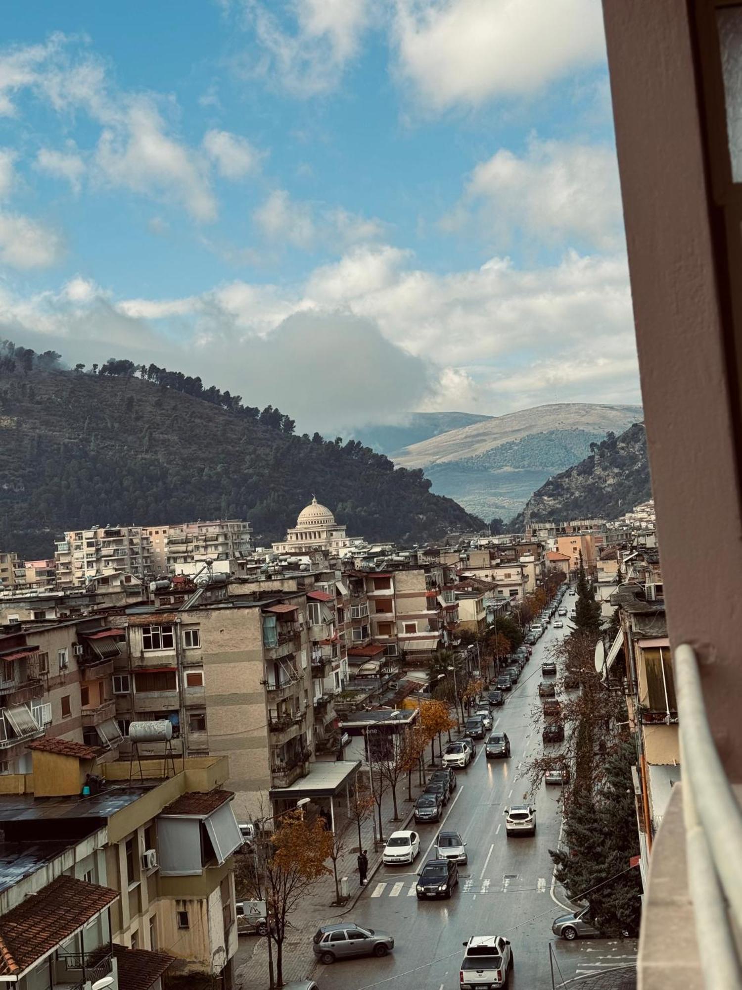 Blehami_Entire_Apartment ベラト エクステリア 写真